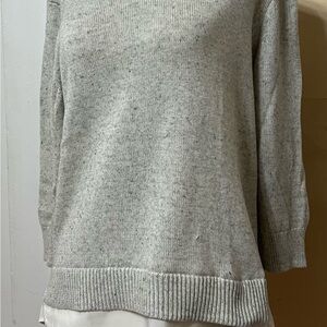 Banana Republic Light Gray Crew Neck Sweater.
